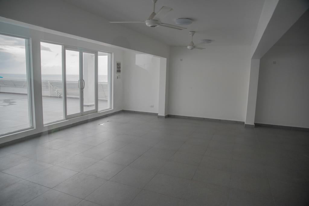 Cozy Sea View Luxury Apartment, Fully Furnished, 2 Bedrooms, 2 Bathrooms Dehiwala-Mount Lavinia Exterior photo